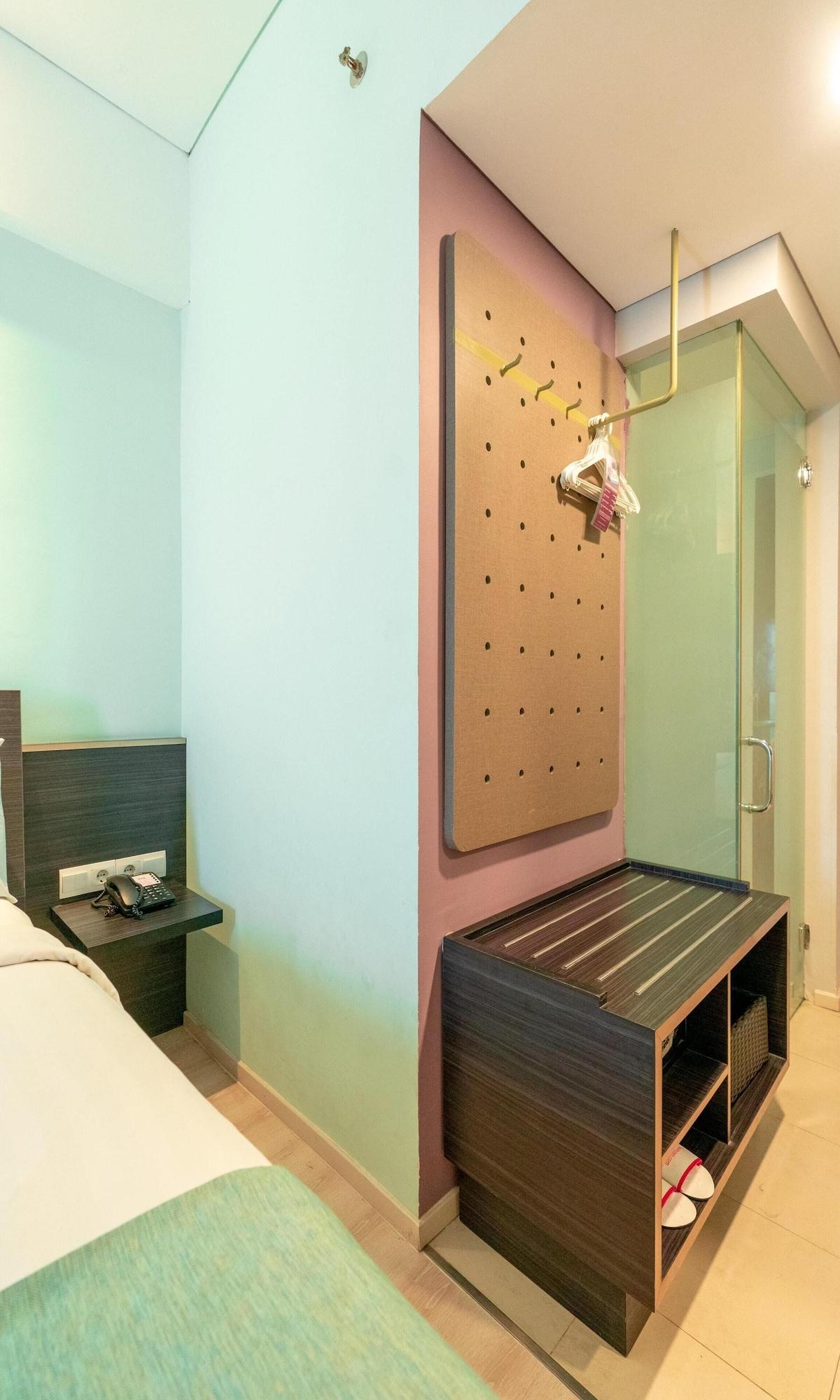 Brits Hotel Puri Indah Jakarta Exterior photo