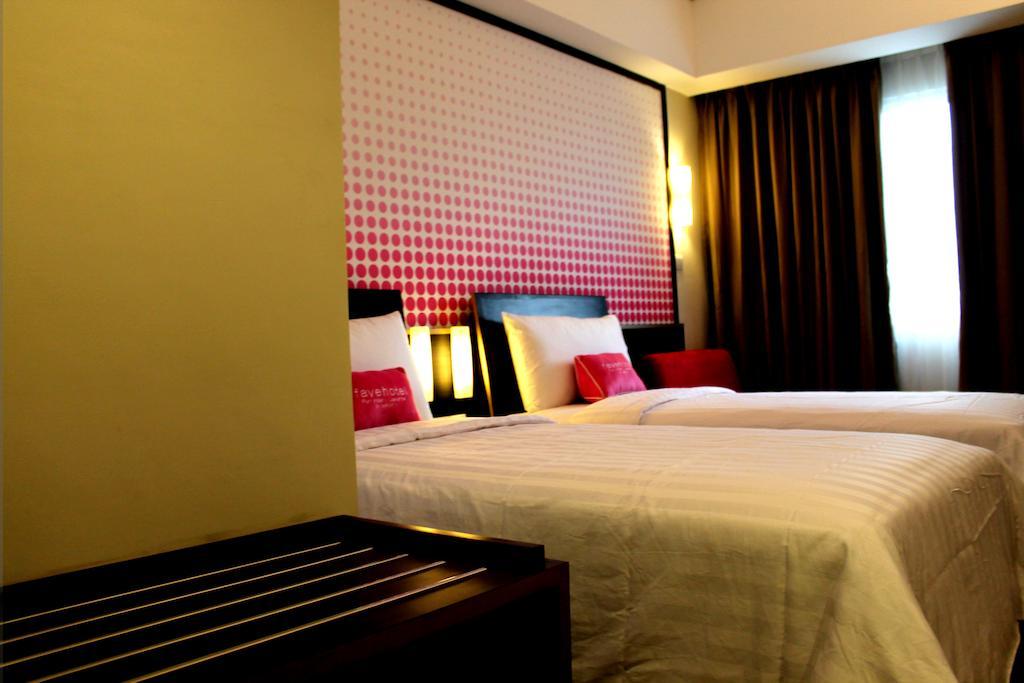 Brits Hotel Puri Indah Jakarta Exterior photo
