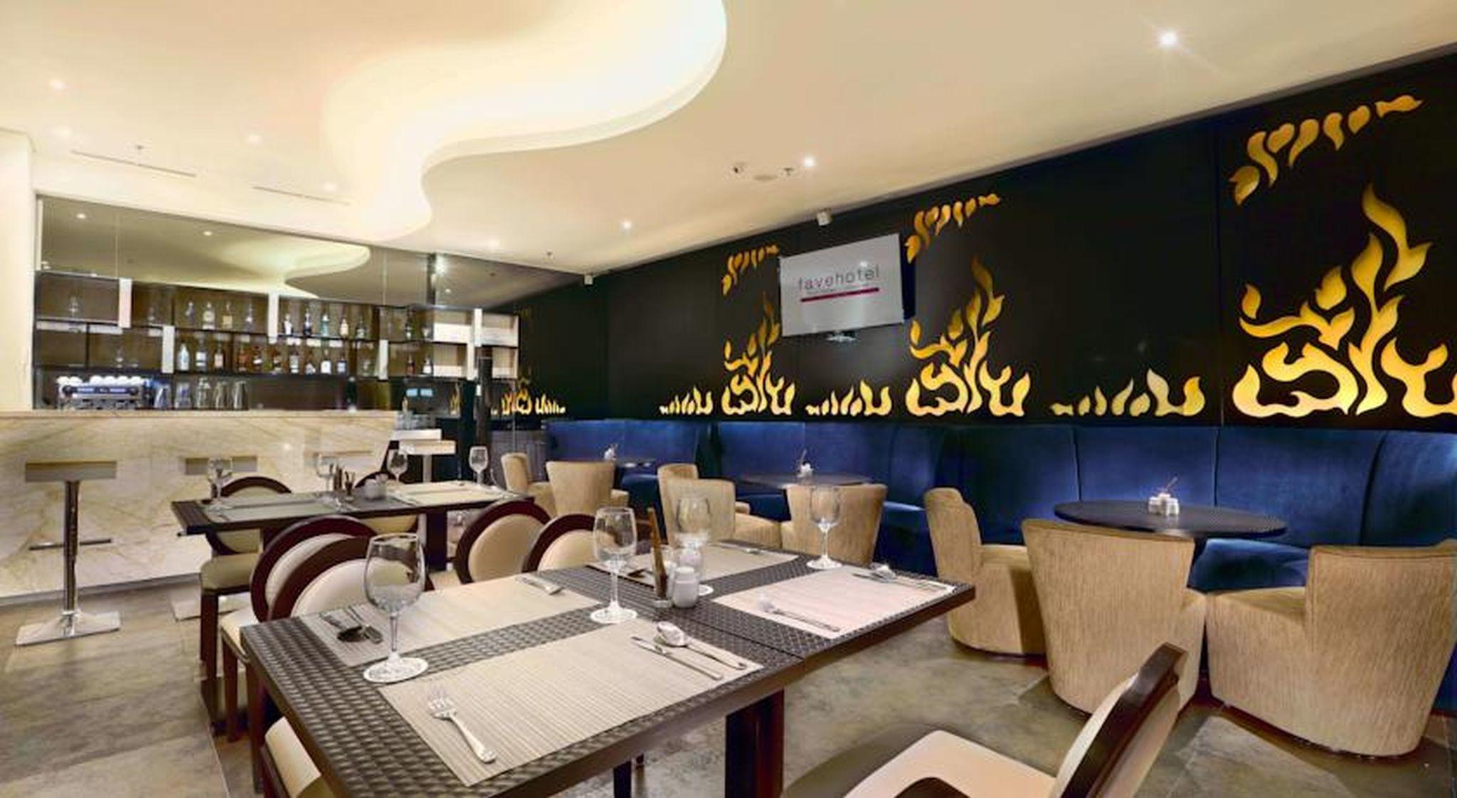 Brits Hotel Puri Indah Jakarta Exterior photo