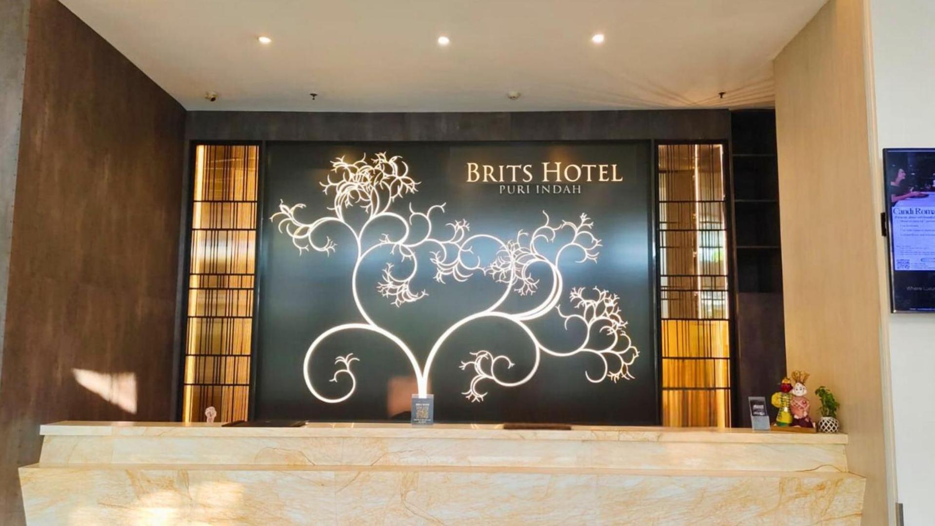 Brits Hotel Puri Indah Jakarta Exterior photo