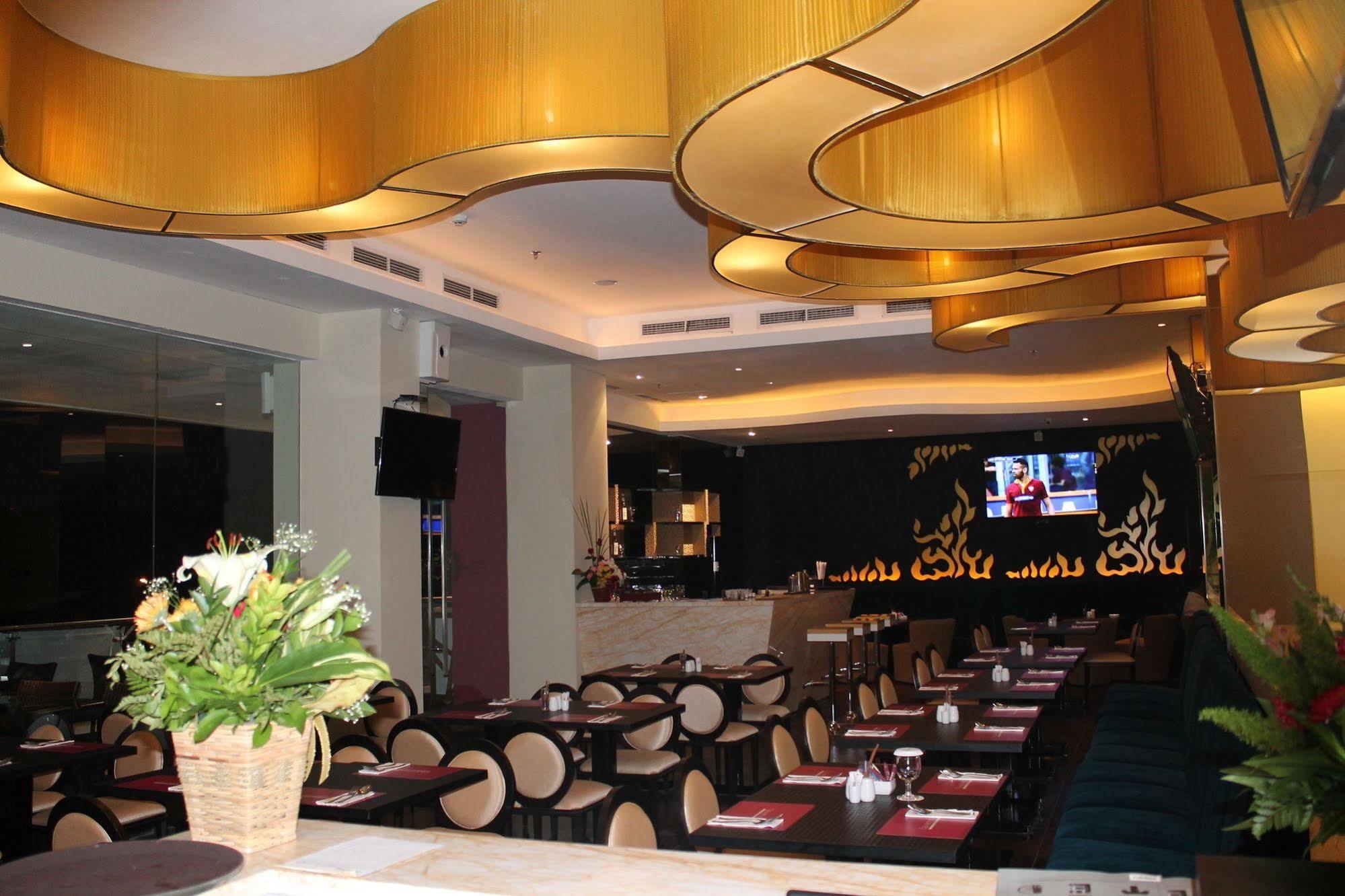 Brits Hotel Puri Indah Jakarta Exterior photo